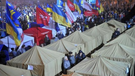 Ukraine: Ai "đánh cắp ước mơ"?