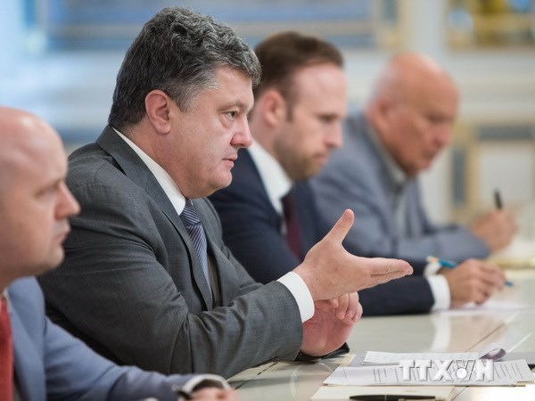 "Tổng thống Ukraine ký sắc lệnh giải tán quốc hội trong tuần sau"
