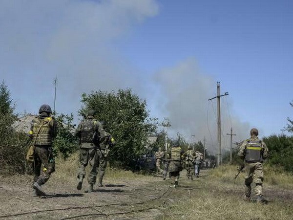 Nghi vấn binh sĩ Nga hỗ trợ quân ly khai tiến vào Novoazovsk
