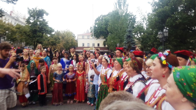 Đa sắc màu Ngày tuần hành và giao lưu văn hóa giữa các dân tộc tại Odessa