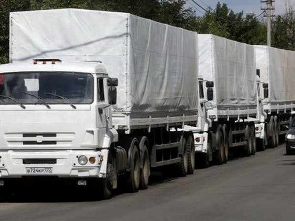 Đoàn xe viện trợ thứ 2 của Nga bị mắc kẹt tại biên giới Ukraine