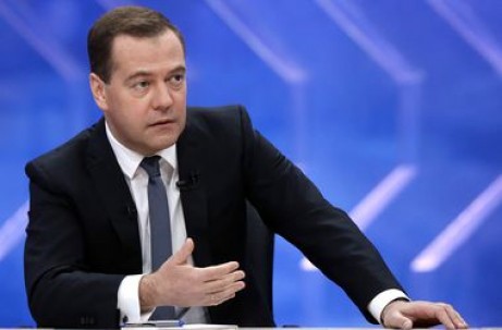 Medvedev: Nga sẽ phản ứng trước việc bãi bỏ tình trạng không liên kết của Ukraine