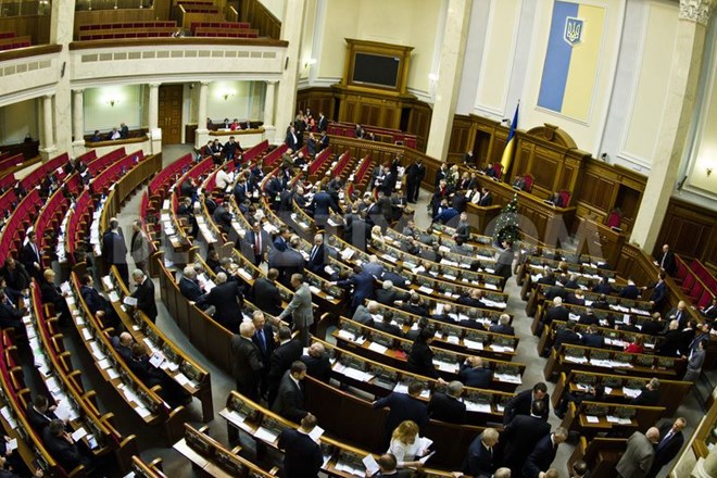 Bị chủ nợ ép, Quốc hội Ukraine họp suốt đêm duyệt ngân sách