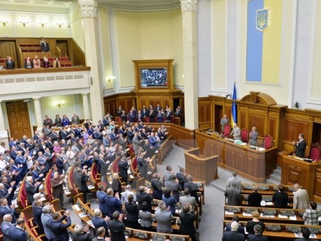 Hố ngăn cách ngày càng lớn: Quốc hội Ukraine thông qua nghị quyết chính thức tuyên bố Nga là quốc gia xâm lược.