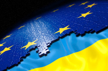 Liên minh châu Âu, Nga nối lại đàm phán ba bên về việc Ukraine hội nhập châu Âu