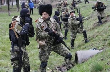 Phiến binh Lugan LHP bắt đầu giải trừ vũ khí của quân Ka- zăk