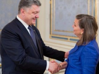 Tóm tắt kết quả cuộc gặp mặt của Phó ngoại trưởng Mỹ Nuland tại Kiev