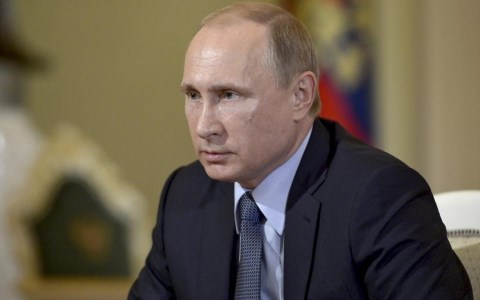Tổng thống Putin thăm Italy: Roma sẽ nghiêng về Nga hay EU?