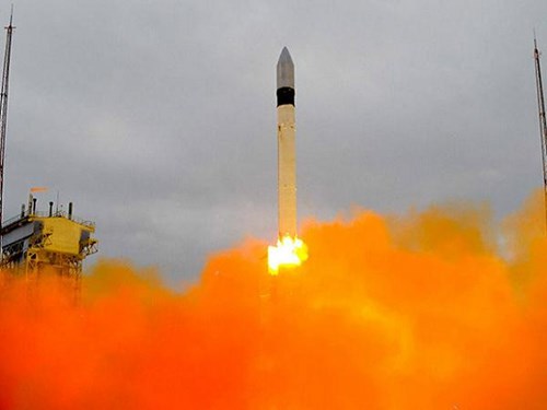 Lầu Năm Góc giật mình vì vệ tinh quân sự Nga "cơ động quá nhiều"