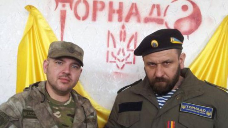 Binh sĩ “ Tornado” có trang bị vũ khí đang ở gần Kiev