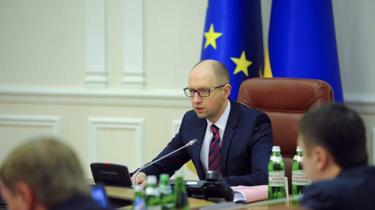 Thủ tướng Ukraine Yashenhuk đe dọa sẽ sa thải các bộ trưởng của chính phủ vào tháng 9.