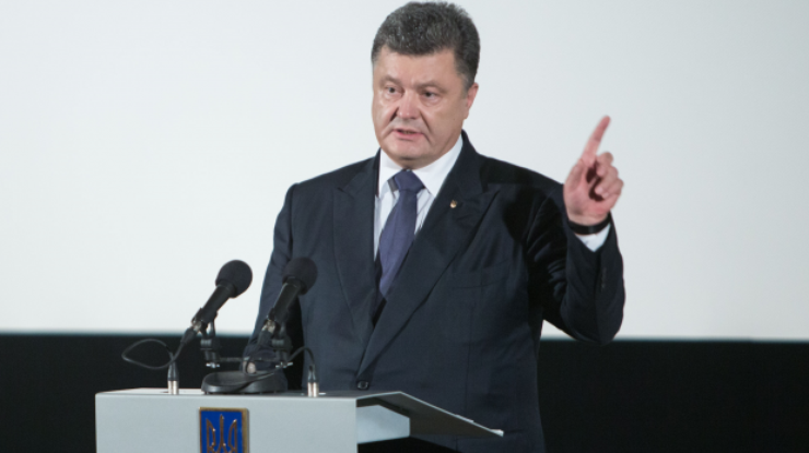 Poroshenko: không có tiếng súng tại Donbass trong tuần qua