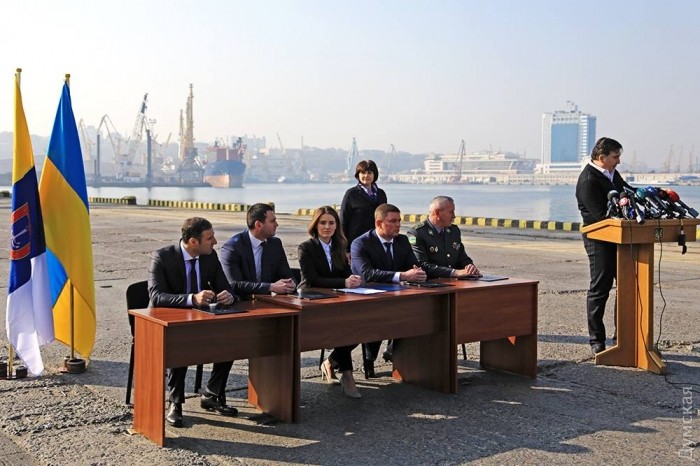 Hải quan Odessa đạt được thỏa thuận với các cơ quan công lực chấm dứt các cuộc “ kiểm tra đặc biệt” hàng tại cảng