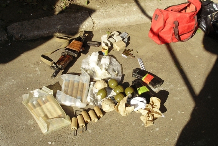 Tại Odessa: Tìm thấy lựu đạn và súng máy trong thùng rác