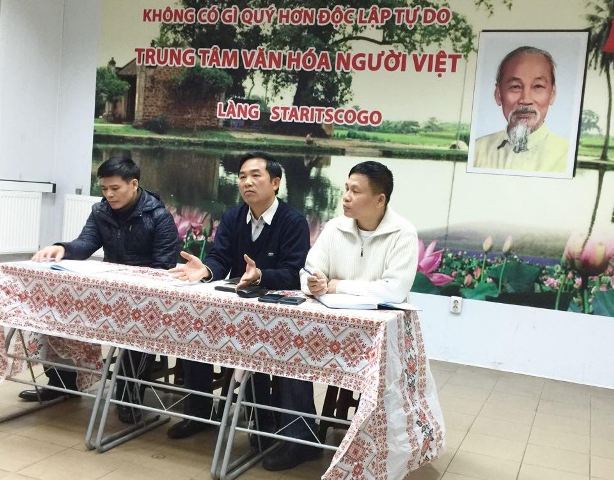 Chi hội người Việt làng Staritskogo họp tổng kết năm