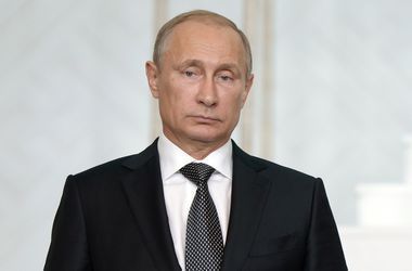 Tổng thống Nga Putin gửi điện tới Tổng thống Pháp Olland vì các vụ khủng bố đẫm máu tại Paris