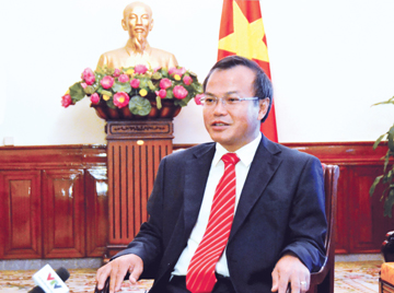 Điện thăm hỏi của Thứ trưởng, Chủ nhiệm Ủy ban Nhà nước về người Việt Nam ở nước ngoài Vũ Hồng Nam