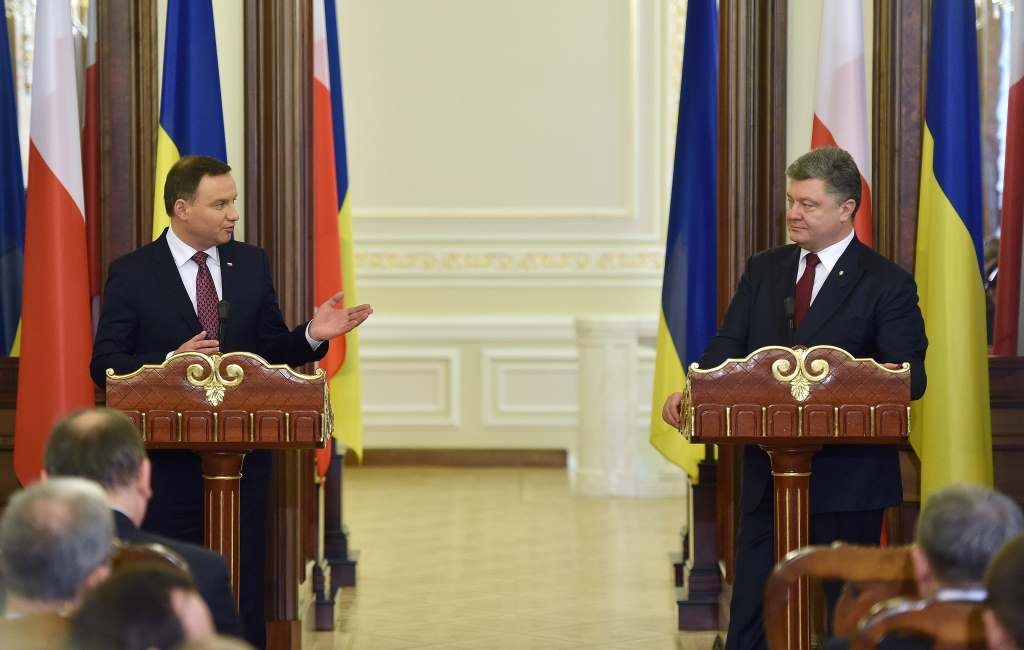 Họp báo và ra tuyên bố chung kết quả chuyến thăm 2 ngày của Tổng thống Ba lan tại Ukraine