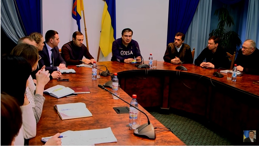 Tỉnh trưởng Odessa Saakasvili công khai sa thải cố vấn của mình