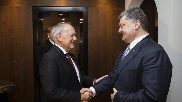 Thụy sĩ cung cấp cho Ukraine 200 triệu $ để bổ sung quỹ dự trữ ngoại hối và 350 triệu $ viện trợ nhân đạo