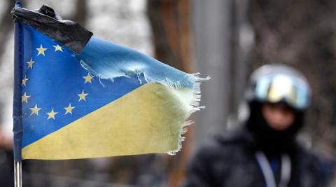 IMF hoãn hỗ trợ tài chính cho Ukraine