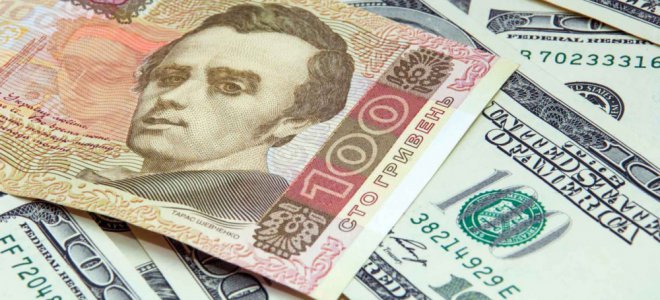 Trên thị trường liên ngân hàng Ukraine tỷ giá đô la nhảy vọt ở mức kỷ lục