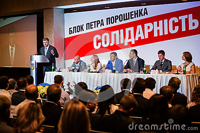 Đảng Blok Poroshenko thừa nhận hoạt động của Chính phủ Yashenhuk không đạt yêu cầu