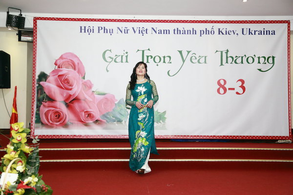 Hội Phụ nữ Thành Phố Kiev tổ chức ngày Hội 8/3/2016