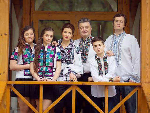 Tổng thống Poroshenko kê khai thu nhập năm 2015 là 62 triệu grivna