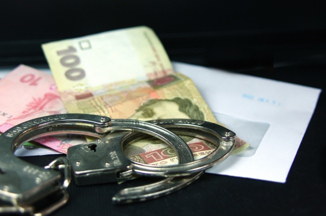 Thiếu tá an ninh Ukraine nhận hối lộ 150 ngàn gr bị bắt
