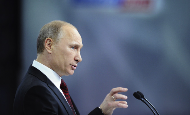Tổng thống Nga Putin nhìn thấy sự nguy hiểm trong các Quỹ giáo dục của nước ngoài làm việc tại Nga