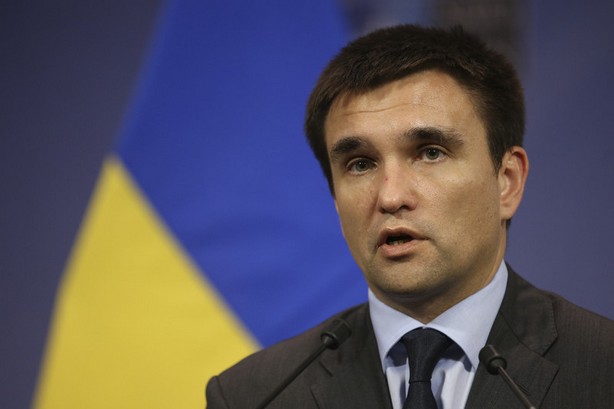 Bộ trưởng ngoại giao Ukraine Klimkin khẳng định việc xem xét chế độ miễn thị thực của Liên minh châu Âu cho Ukraine bị gián đoạn