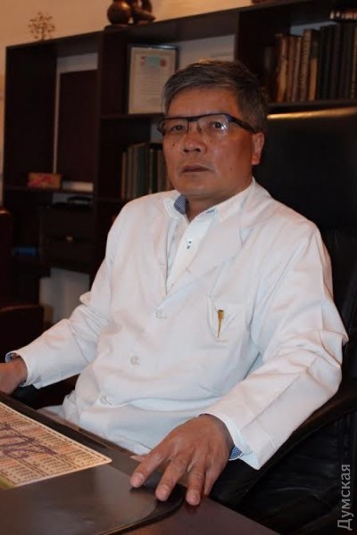 Bác sĩ Công huân Ukraine Nguyễn Văn Khanh: Người yêu nước là người làm việc, chứ không phải những kẻ gào thét