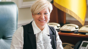 Thống đốc Ngân hàng trung ương Ukraine Goltareva quyết định im lặng