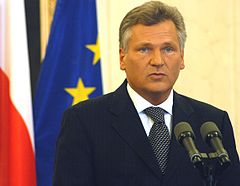 Cựu Tổng thống Balan Kvasnhevski kêu gọi Ukraine từ chối mơ ước trở thành thành viên của NATO