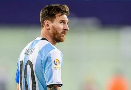 Báo Argentina đưa tin Messi rút lại quyết định từ giã đội tuyển quốc gia