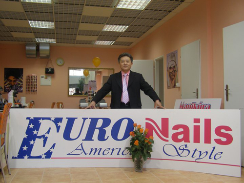 Ông chủ Việt sở hữu 20 tiệm nail ở Czech