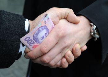 Cán bộ thuế của tỉnh Odessa bị bắt do nhận hối lộ 115 ngàn grivna