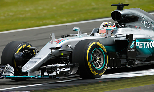Hamilton giành pole tại Grand Prix Anh