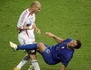 Materazzi vén màn sự thật sau cú thiết đầu công của Zidane
