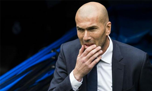 Zidane nhức đầu khi lựa chọn đội hình đá chính mùa tới