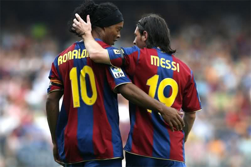 Ronaldinho: 'Messi giúp đỡ Neymar giống như tôi từng làm với cậu ấy'