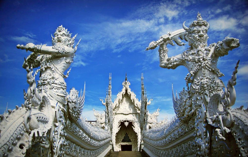 Wat Rong Khun – kỳ quan Phật giáo trắng tinh như cổ tích