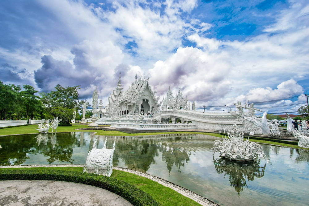 Wat Rong Khun – kỳ quan Phật giáo trắng tinh như cổ tích