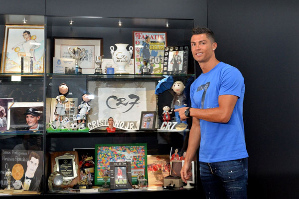 Cristiano Ronaldo sắp có sân bay mang tên mình