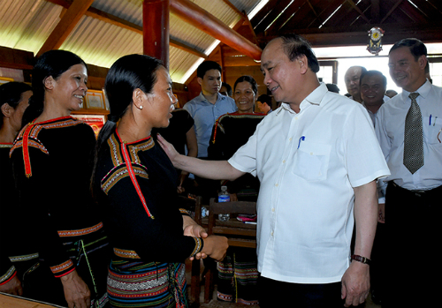 Ông Nguyễn Xuân Phúc được giới thiệu tái cử Thủ tướng