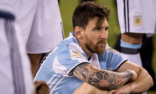 Tân HLV Argentina sẽ sang Barcelona thuyết phục Messi trở lại