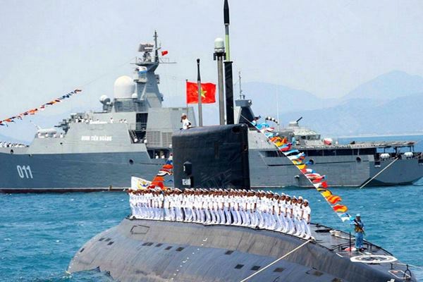 Đài Phượng Hoàng: Đừng hy vọng Nga giúp Trung Quốc đánh chiếm Biển Đông