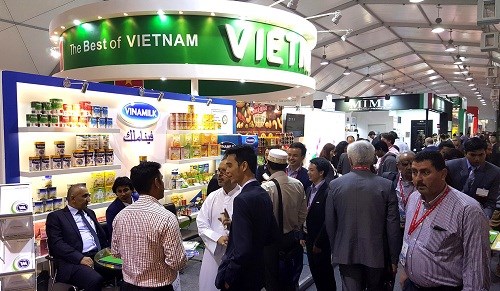 Chuyến xuất ngoại đầu tiên của Vinamilk