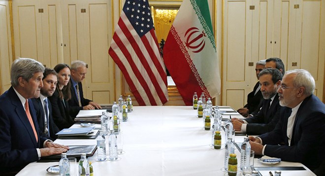 Mỹ “bật đèn xanh” cho Iran xây lò phản ứng điện hạt nhân